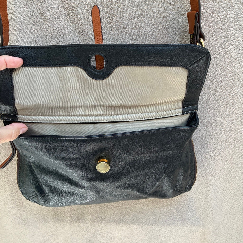 Danier Crossbody Bag Black, Tan & Cream Real Leather Timeless Vintage Neutral - Picture 8 of 16